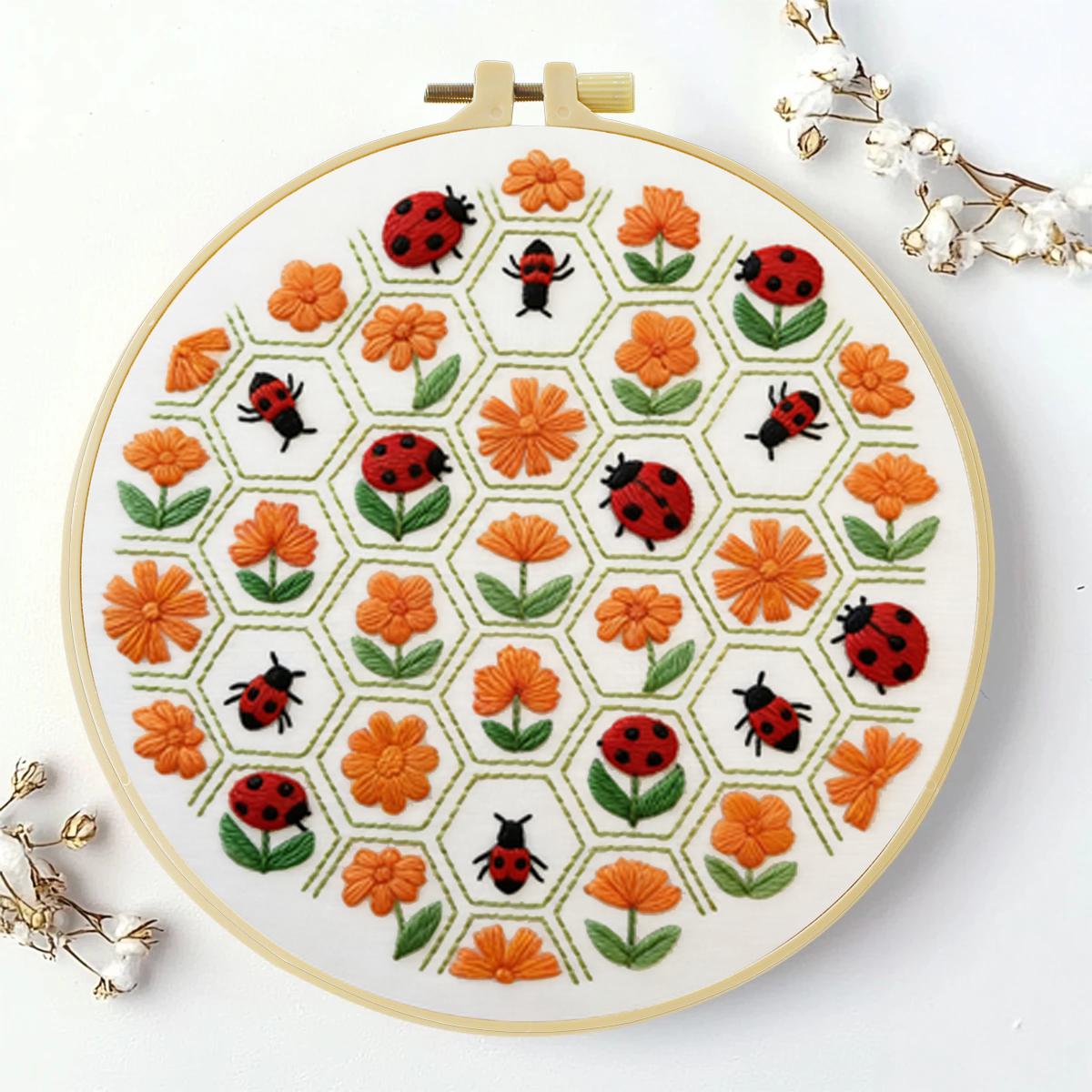 1pc 20X20CM/15X15CM 7.87/6.3in - Embroidery Lady Bug ulasan dan harga