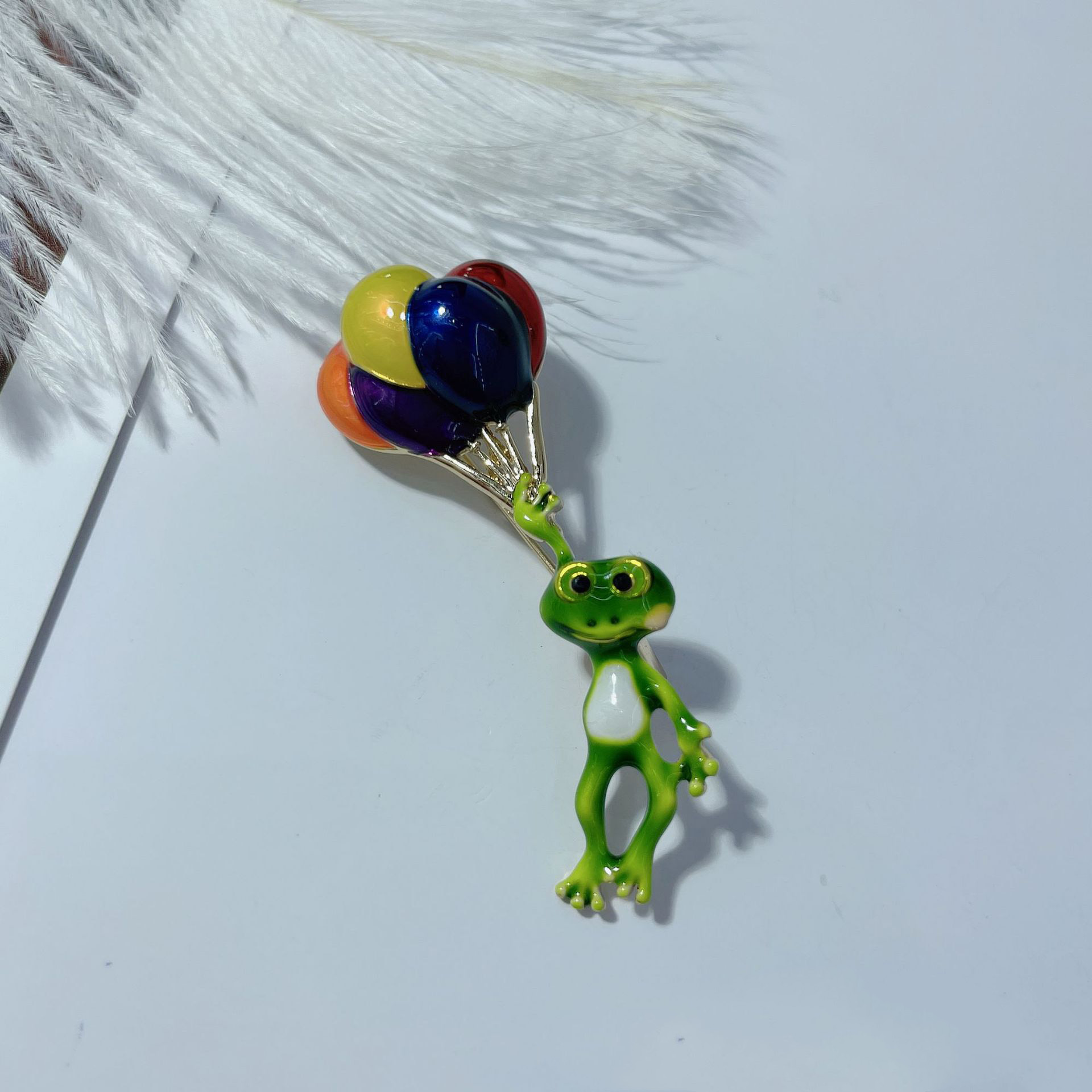 Vivid Frog Holding Colorful Ba - Embroidery Bali ulasan dan harga